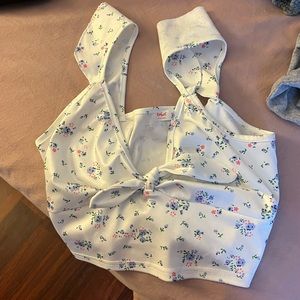 ROMWE Floral Tank Crop Top With Center Knot Tie